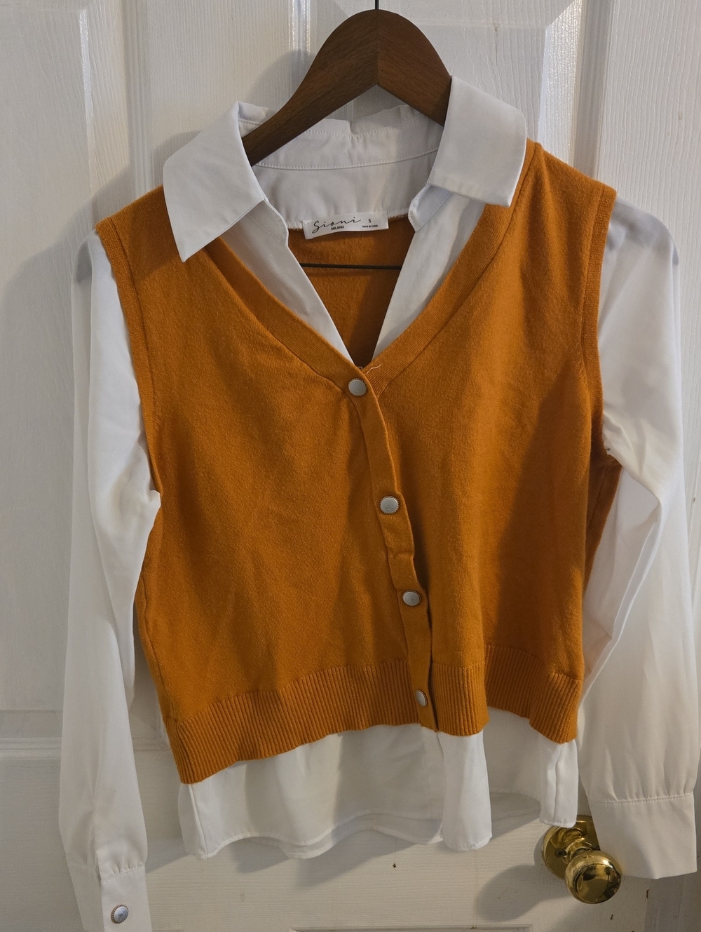 Sioni Milano Sleeveless Knit Vest in Mustard Gold